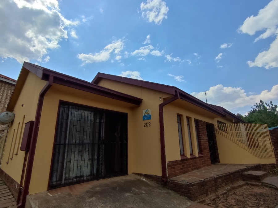 4 Bedroom Property for Sale in Uitsig Free State